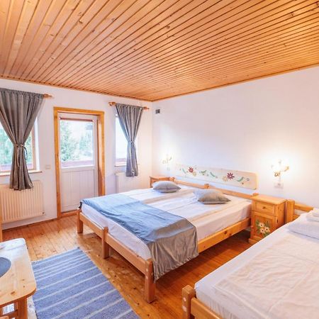 Pensiunea Piatra-Craiului Zărneşti Esterno foto