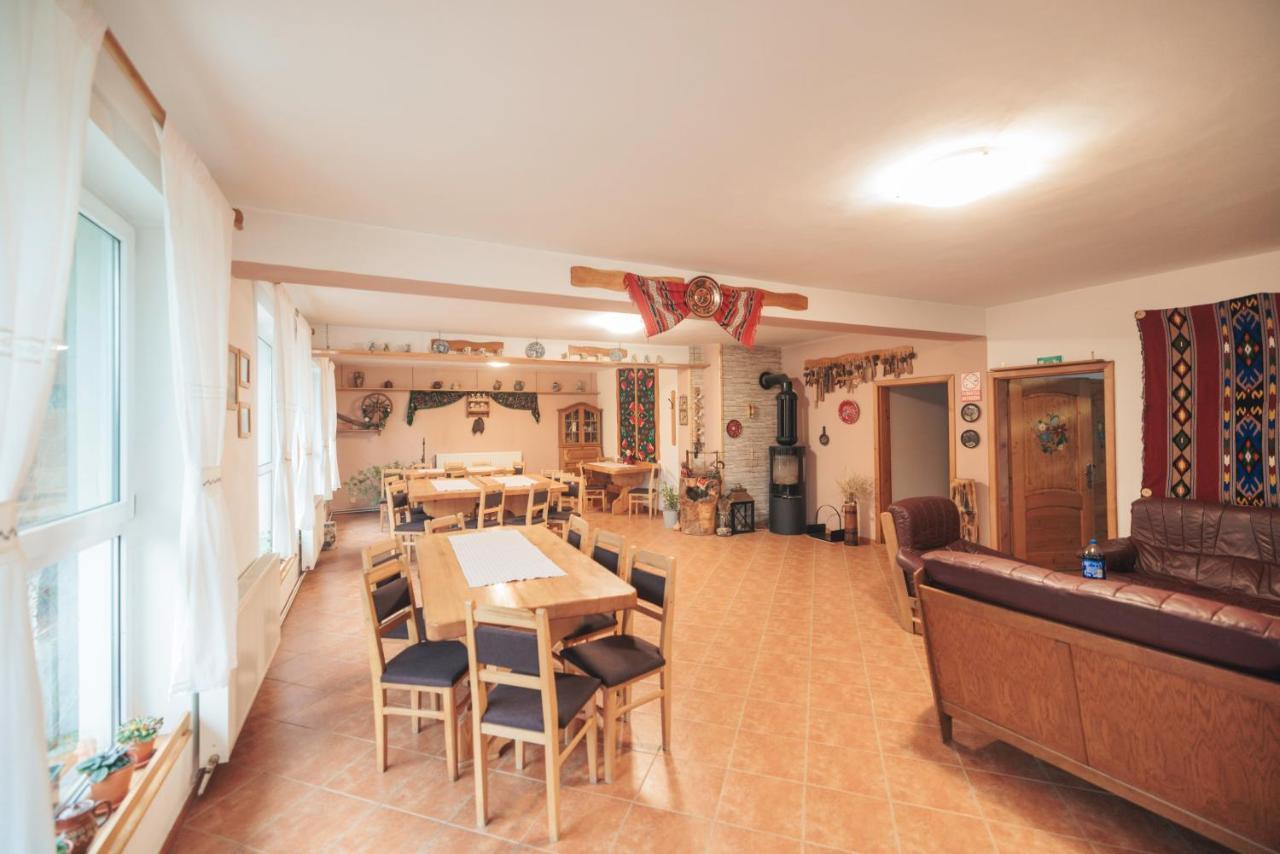 Pensiunea Piatra-Craiului Zărneşti Esterno foto